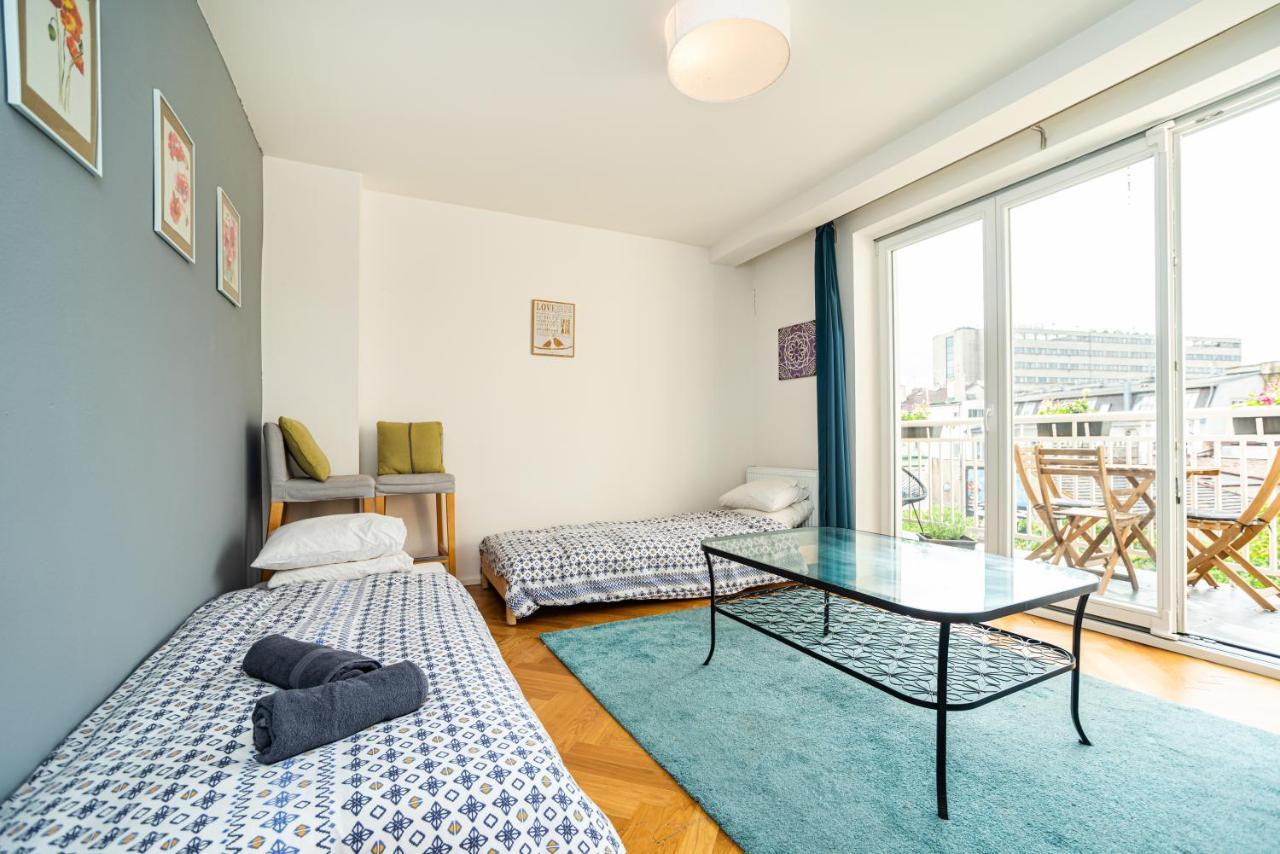 פראג Central, Spacious, Modern 5 Bedrm Duplex W/Balcony מראה חיצוני תמונה